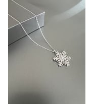 Zeta Jewel 925 Ayar Gümüş Kartane Kolye-Zirkon Baget Taşlı,Işıltılı ve Gösterişli Tasarım- 40+5 cm