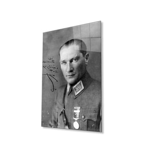Atatürk Cam Tablo 4mm Dayanıklı Temperli Cam, Atatürk Glass Wall Art (Çok Renkli)