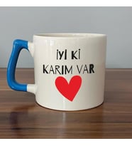 İyi Ki Karım Var Baskılı Mavi Kulplu D Sevgililer Günü Kupası