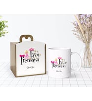 BK Gift Kişiye Özel Ahşap Kutuda Evin Prensesi Tasarımlı Beyaz Kupa Bardak-3