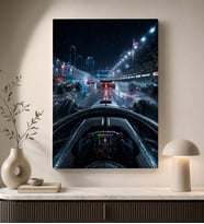 BK Gift Yağmurlu Gece Formula Yarışı Pilot Kokpiti ve Şehir Pisti Temalı Kanvas Duvar Tablosu 50x70 cm