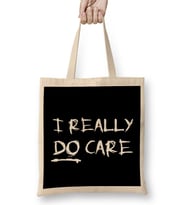I Really Do Care Michael Franti Melania Trump Reworked Bez Çanta Uzun Saplı