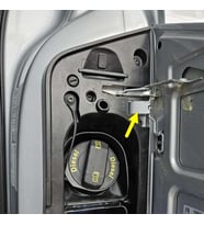 VW Caravelle T6.5 2020-23 Yakıt Depo Kapağı Yay Sacı Klipsi 7H0809932