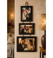 Ahşap 3’lü İpli Fotoğraf Çerçevesi 1 Adet Dikey 10x15 Cm 1 Adet Yatay 10x15 Cm 1 Adet 15x20 Cm