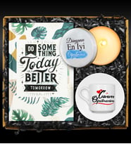 Öğretmenler Gününe Özel Fincan & Tasarım Defter & Özel Tasarımlı Mum Hediye Seti