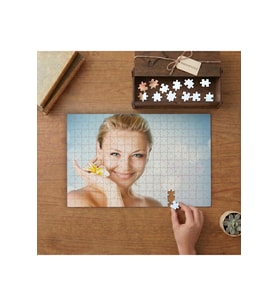Mavi Gözlü Sarışın Kadın Tasarımı 240 parça Ahşap Puzzle Ahşap Kutuda MP00611
