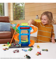 Hot Wheels Oto Yıkama Oyun Seti HTN80
