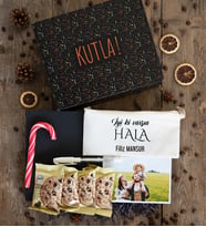 Kişiye Özel Halaya Hediye Hediye Kutusu - Anı Defteri, Fotoğraf 12 Adet, Bez Kalemlik, Baston Şeker, Onefis Sade Cookie 4 adet Anneler Günü Hediyesi (Beyaz)