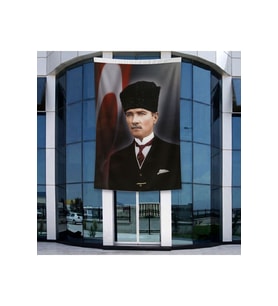 Kalpaklı Mustafa K.Atatürk ve Türk Bayrağı Poster Bayrak Raşel Kumal 4x6 metre ATA4