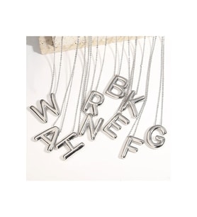 Özel Kutusunda Çelik Balon Harf Kolye - L