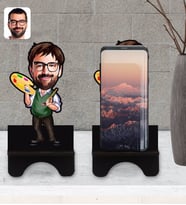 BK Gift Kişiye Özel Erkek Ressam Karikatürlü Ahşap Biblo Telefon Standı-1