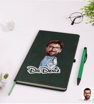BK Gift Kişiye Özel Erkek Doktor Karikatürlü Yeşil Termo Deri Defter Kalem Seti Model 8