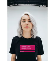 "Hem Harbi Hem Barbie T-shirt/Tişört - KİŞİSELLEŞTİRİLEBİLİR ÜRÜN (Siyah)