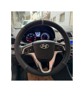 DİKİŞLİ DİREKSİYON KILIFI İTHAL NOKTALI NUBUK DERİ GRİ YÜZÜK/DİKİŞ HYUNDAİ ACCENT BLUE Uyumlu