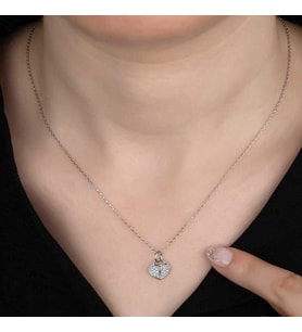 Swarovski Taşlı Gümüş Kalp Kiliti Bayan Kolye