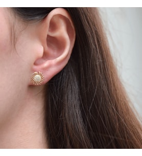 Güneş Küpe