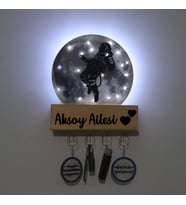 Lucenda Led Işıklı Pleksi Dolunay Kişiselleştirilebilir Dekoratif Biblo Space Astronot Anahtar Askılığı (Gri)