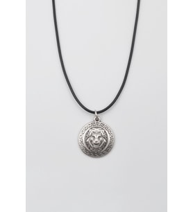 Kabartmalı Aslan Madalyon Kolye - PU Deri İp Zincirli Unisex Gümüş Kaplama - 60 cm