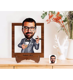 BK Gift Kişiye Özel Erkek Patron Karikatürlü Ahşap Standlı 3D Biblo-3 (Beyaz)