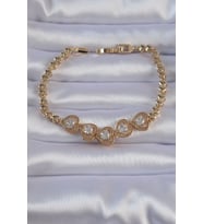 Pirinç Gold Renk İçi Zirkon Taşlı Figürlü Bileklik - Tj-Bb6140