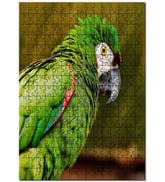 Cakapuzzle Yeşil Papağan Flu Arkaplan Puzzle Yapboz MDF (Ahşap) (120 Parça)
