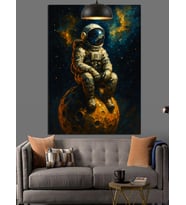 Ayda Oturan Astronot Dekoratif Kanvas - Mdf Ahşap Tablo