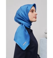 Armine Sura İpek Eşarp 9348 - 50 Mavi Karışık Desen