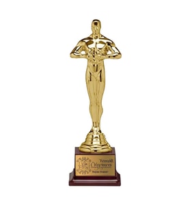 Kişiye Özel Yılın En Yetenekli Öğretmeni Tasarımlı Oscar Ödül Kupası (Altın)