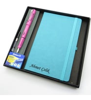 Signator® Codex  N306 Kişiye Özel Defterli Set - İsme Özel Pembe Dolma Kalem + İsme Özel Turkuaz Defter + Yedek Kartuş İsme Özel Kutusunda Hediyelik Set (Karışık)