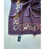 Soft Zarif Leopar Desenli Moda Trend Şal (Mor-Krem)