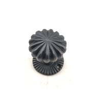 Antika Tarz Dekoratif Pirinç Açarlı Kapı Babası - 50mm, Oksit