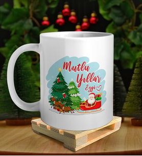 Kişiye Özel İsimli Yılbaşı Noel Baba Tasarımlı Beyaz Kupa ve Ahşap Palet Altlığı Hediyeli Kupa Bardak oh1207