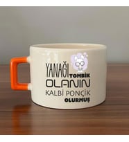 Yanağı Tombik Olanın Baskılı Turuncu Kulplu C Fincan