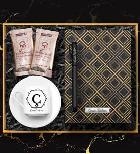 Kişiye Özel Tasarım Fincan & Gold Kare Desenli Defter & Roller Kalem & 2'li Türk Kahvesi Hediye Seti (Siyah)
