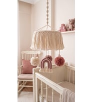 El Yapımı Makrome Bebek Dönencesi - Gökkuşağı ve Ponponlu Beşik Süsü (Ekru, Pudra Pembe, Gül Kurusu)