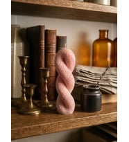 Mumelia Candles Petek Sarmal Mum - Doğal Soya Dekoratif Mum - Pembe