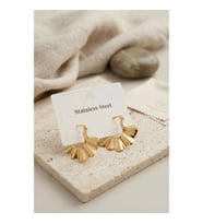 Mey İthalat® 316L Çelik Gold Renk Yelpaze Model Küpe