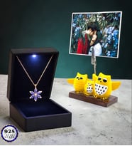 Fotoğraflı Işıklı Kutusunda 925 Ayar Gümüş Lotus Kolye (Baykuşlu)