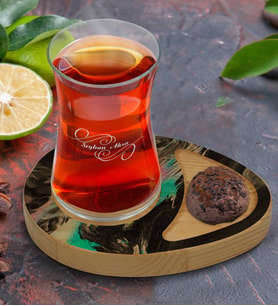 BK Gift Kişiye Özel Mermer Tasarımlı Doğal Ahşap Tabaklı Heybeli Çay Bardağı Sunum Seti Model 19
