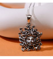 Gümüş Medusa Kolye 925 Ayar Gümüş Medusa Figürlü Unisex Kolye