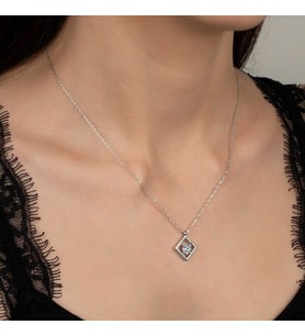 Taşlı Dörtgen  925 Ayar Gümüş Kolye