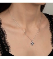 Taşlı Dörtgen  925 Ayar Gümüş Kolye