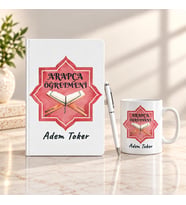 Arapça Öğretmenine Hediye Seti – Branş Tasarımlı Defter, Kupa ve Kalem