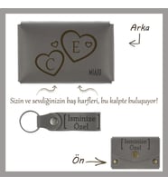 Kül Gri, Aşkınızın Baş Harflerini Kalplerin İçine İşleyin! İsme Özel Cüzdan & Anahtarlık Set, Hediye