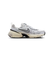 Nike V2K Run Kadın Koşu Ayakkabı  FD0736-100 (Beyaz)