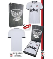 Beşiktaş Orijinal Lisanslı Nostalji Beyaz Forma + Bileklik Set Hediyelik Ahşap Kutulu (Beyaz-Mavi)