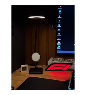 F1 Logo LED Masaüstü Aydınlatma, USB ile Çalışır, 18 cm, Şık ve Modern (Krem)