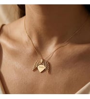 Kişiye Özel 925 Ayar Gümüş Tasarım Melek Kanatları Kalp İsim Kolye (Gold)