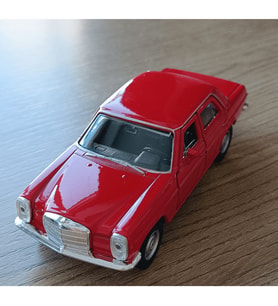 Nostaljik Mercedes Benz 220 Oyuncak Metal Diecast Araba 1:32 Çek Bırak Otomobil 12 Cm (Kırmızı)