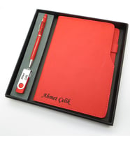 Signator® Codex  N167 Kişiye Özel Defterli Set - İsme Özel Kırmızı Kalem + İsme Özel Kırmızı Defter + İsme Özel 32 GB Usb Bellek İsme Özel Kutusunda Hediyelik Set (Karışık)